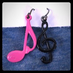Musical earrings